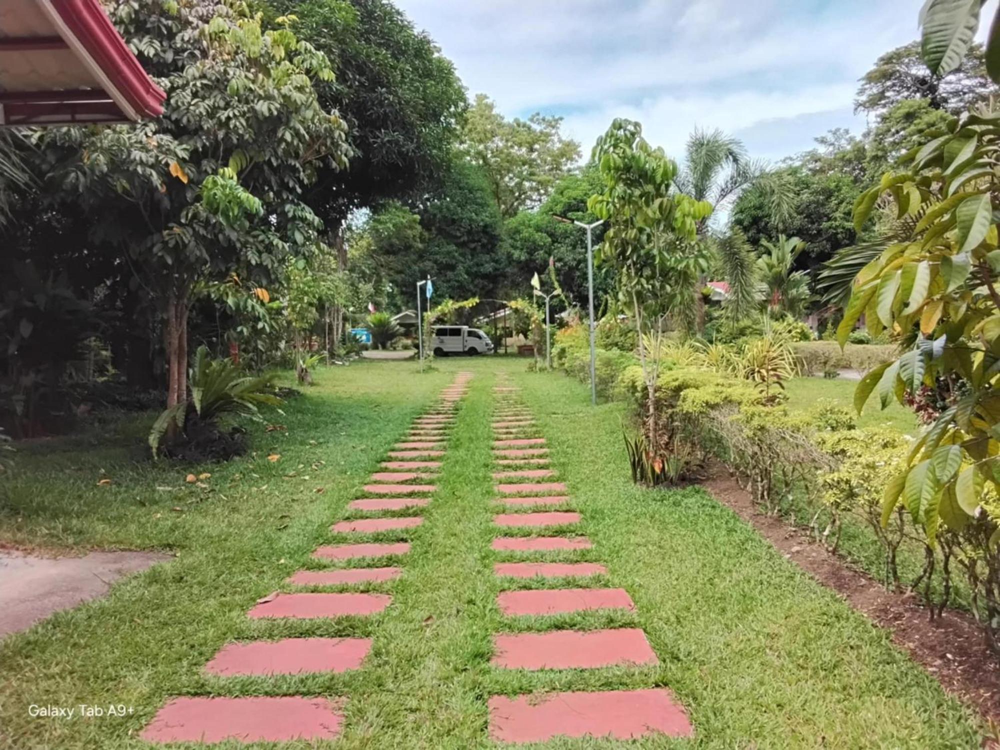 Camiguin Lanzones Resort Mambajao Exteriér fotografie