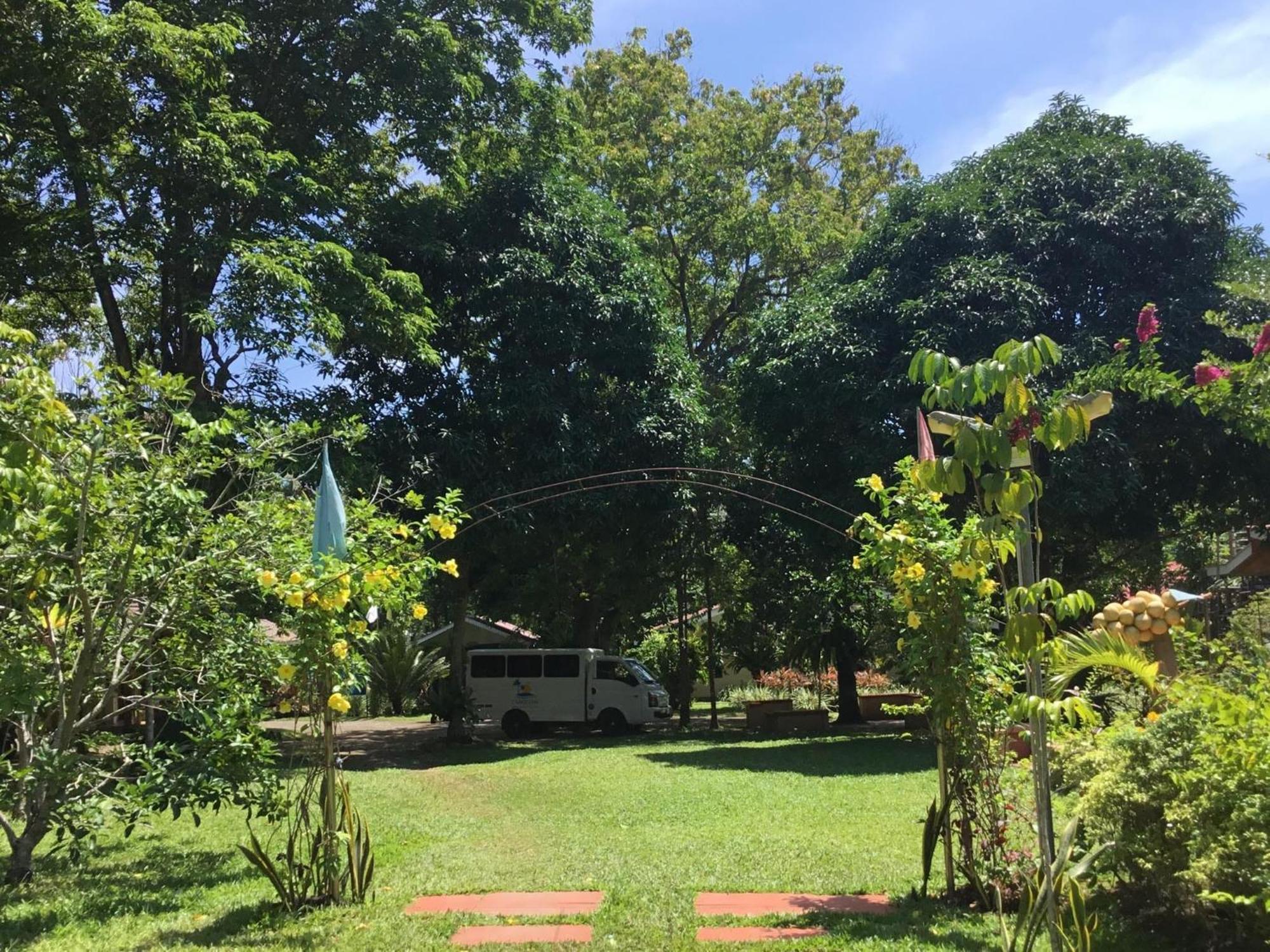 Camiguin Lanzones Resort Mambajao Exteriér fotografie